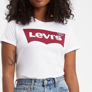 levis tshirt NWT